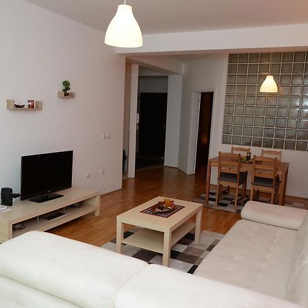 Exclusive Budget Apartments Skopje Luaran gambar