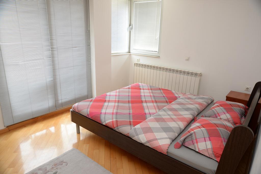 Exclusive Budget Apartments Skopje Luaran gambar