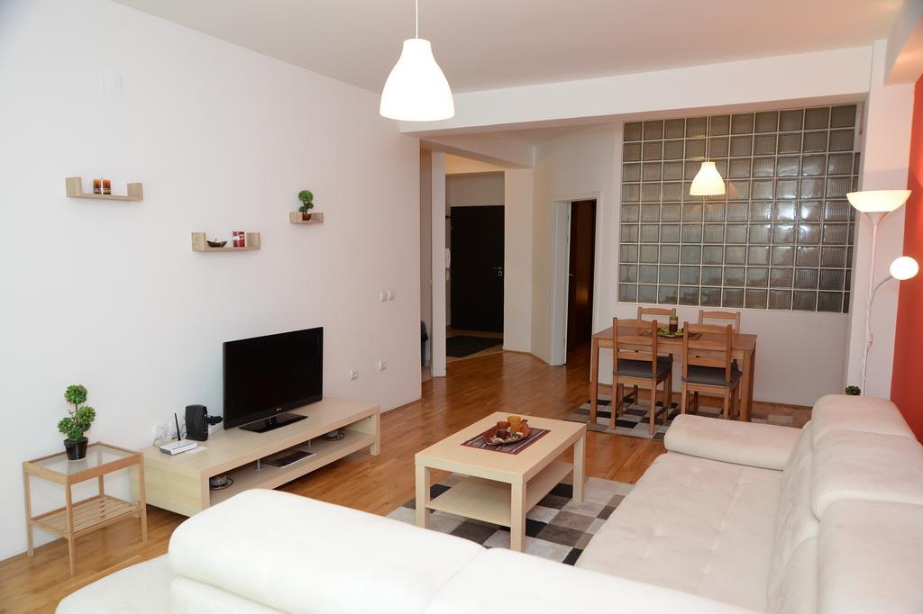 Exclusive Budget Apartments Skopje Luaran gambar